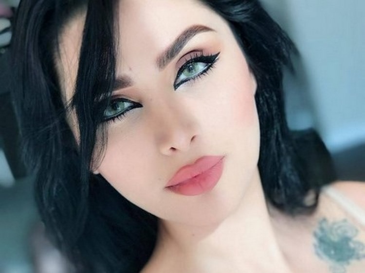 دنیا جهانبخت